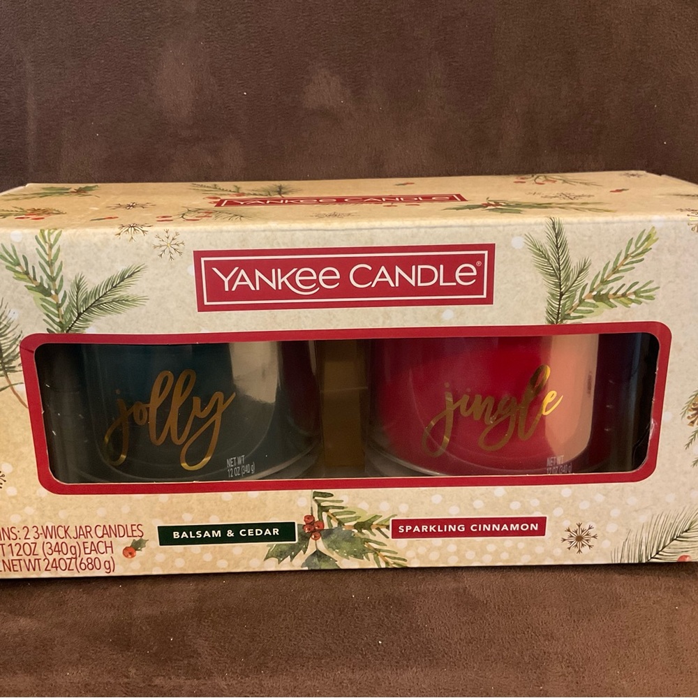 YANKEE CANDLE IN BALSAM CEDAR AND SPARKLING CINNAMON NWT